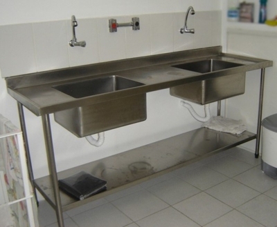 Pia de inox hospitalar